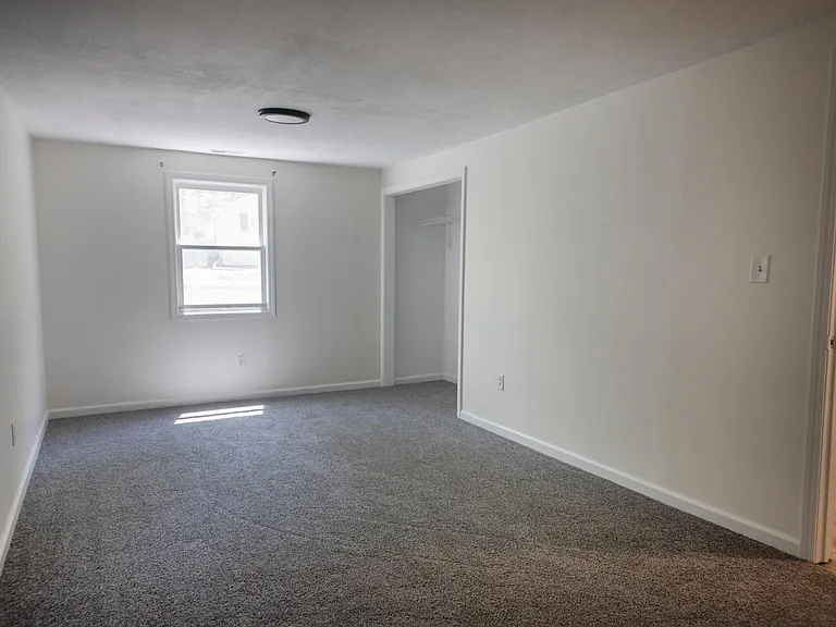 15745 Grace St — Photo 27