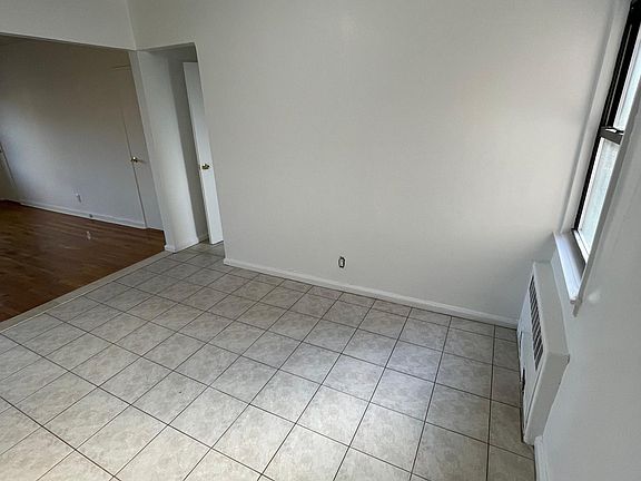 5th image of 401 W Broadway #1D