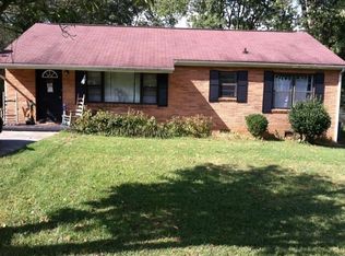 1114 Coosa St, Athens, TN 37303