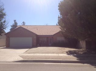 1927 Brookstone St, Redlands, CA 92374