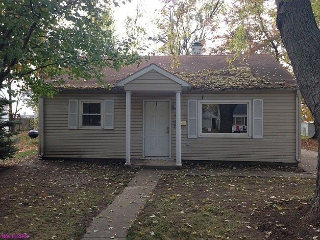 1st image of 425 Woodlawn Ave