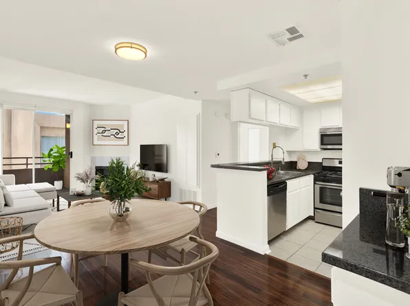 Peach Tree Court Apartments