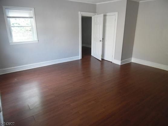 5th image of 28 Watchung Ave