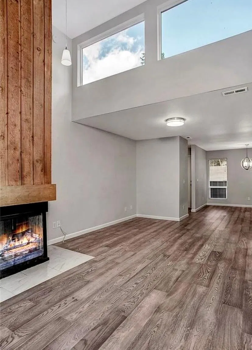 1 bed, 716 sqft, $2,350 — Photo 1
