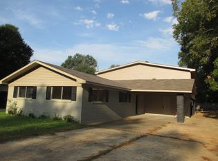 117 Circle Dr, Pineville, LA 71360