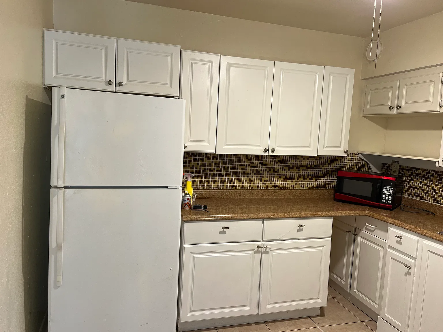 3 bed, 1400 sqft, $2,200 — Photo 4