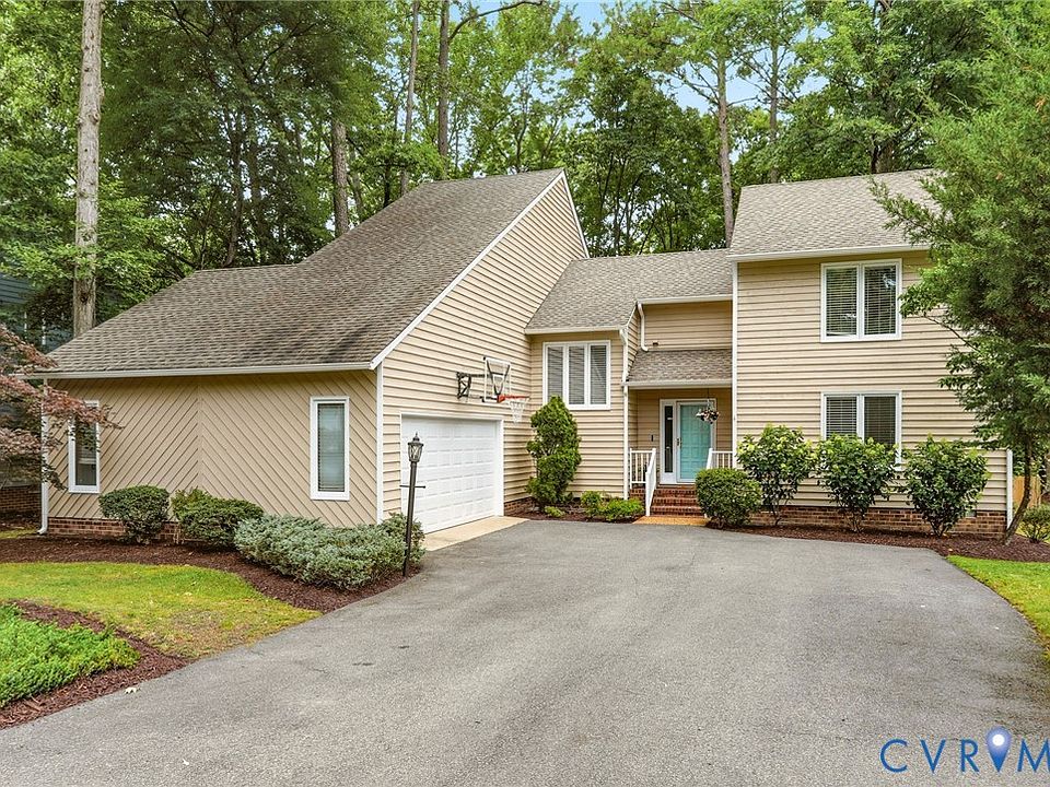 1st image of 11200 Riverchase Dr