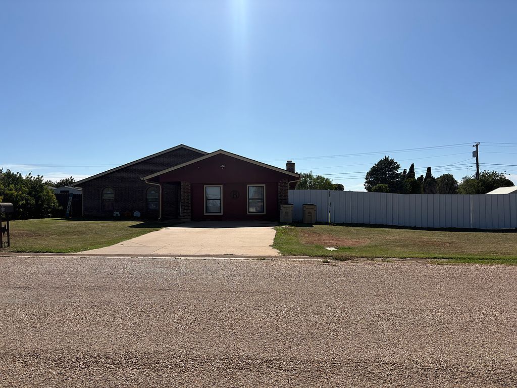 30 Humphreys Vlg - Property Image