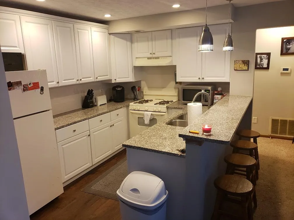 2701 C Greystone dr — Photo 2