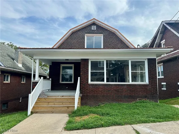 121 Pikeview Rd, Weirton, WV 26062