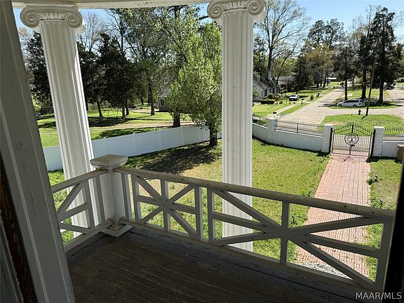 14th image of this home