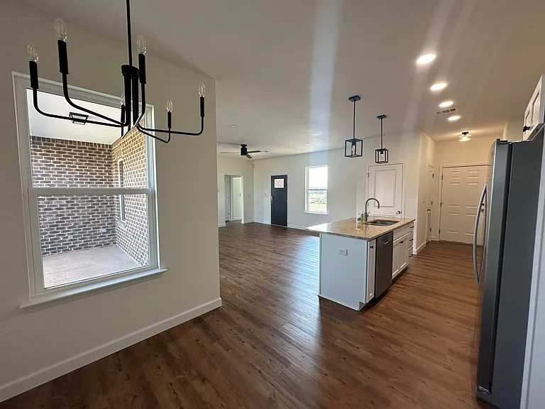 8641 Lockridge Rd — Photo 8