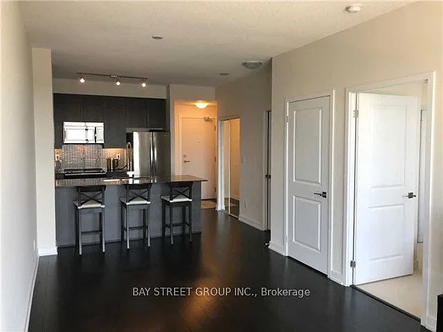 510 Curran Pl #1503 — Photo 2