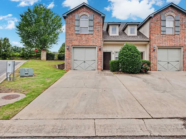 101 Venezia Ln, Maumelle, AR 72113