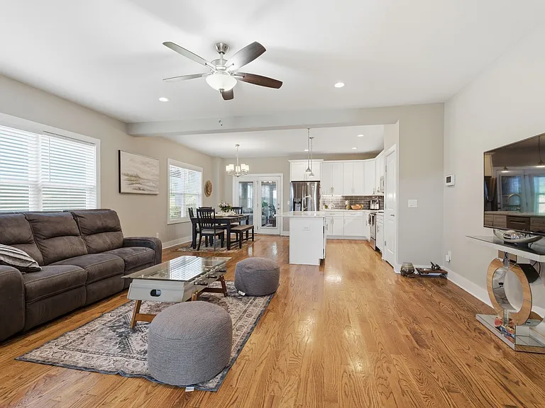 3813 Dr Walter S Davis Blvd — Photo 9