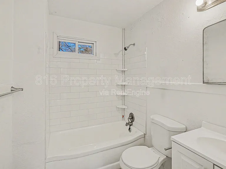 7412 Bellefontaine Ave — Photo 7