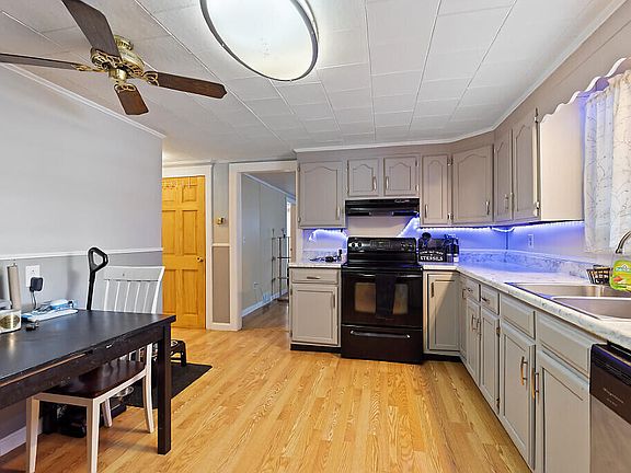 4th image of 1145 Waterville Road