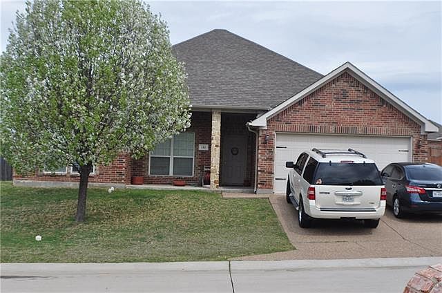 1st image of 112 Singletree Ln