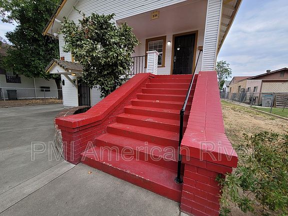 2nd image of 224 6th St