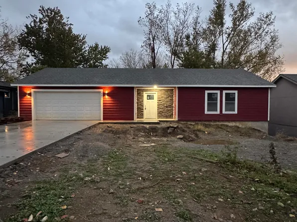 4417 NW 52nd Ter, Topeka, KS 66618