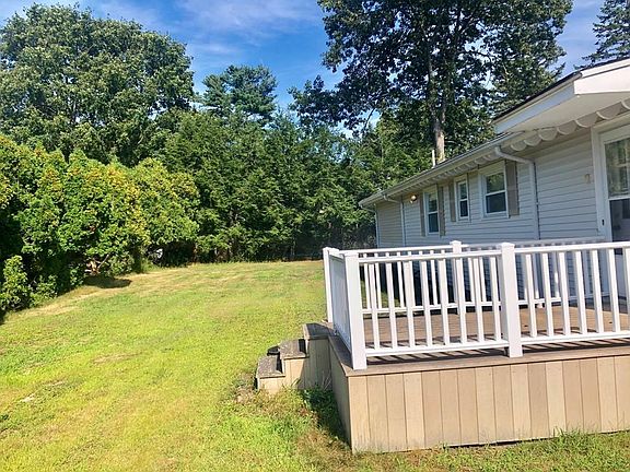 4th image of 6 Westwood Dr