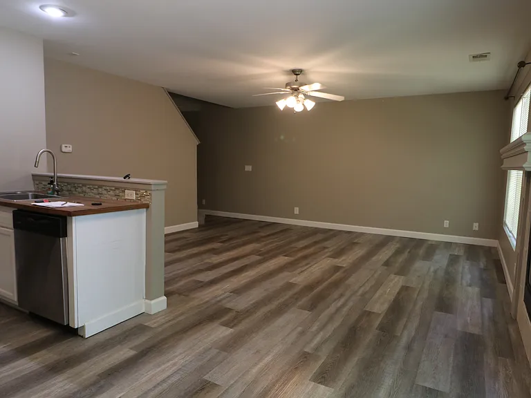 2428 Deerfield Blvd — Photo 8