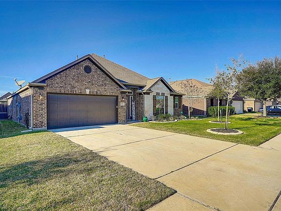 This yard is maintained by Greenlawn