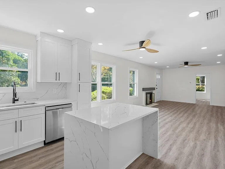 400 Talaflo St — Photo 11