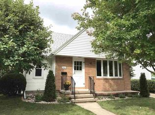 906 E Fremont St, Appleton, WI 54915