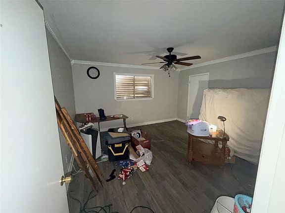 5th image of 204 Trinity Dr