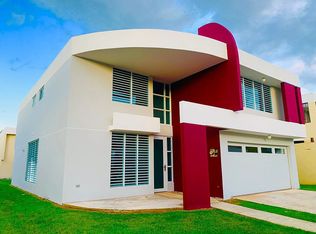 119 Calle Islena Urb Hacienda Paloma #1, Luquillo, PR 00773