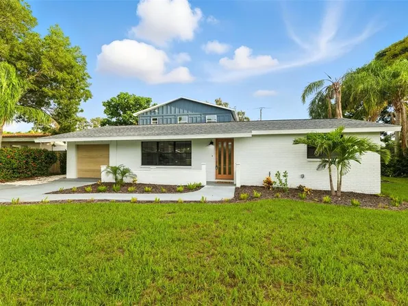 5321 13th Avenue Dr W, Bradenton, FL 34209