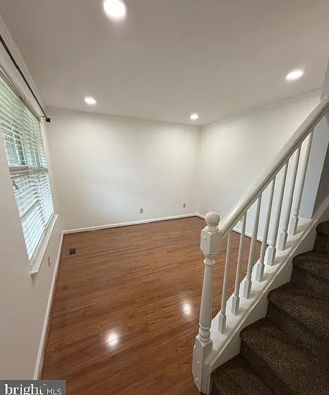 108 Parkside Dr — Photo 8