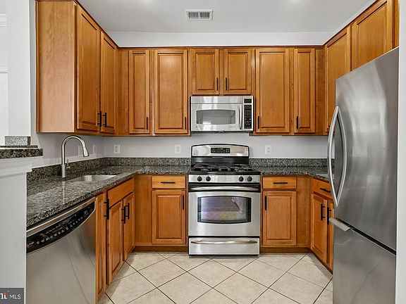 4th image of 12000 Market St APT 371