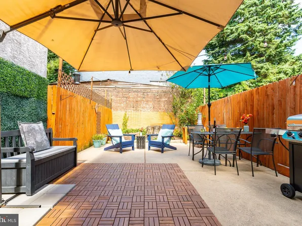 1238 N Mascher St, Philadelphia, PA 19122