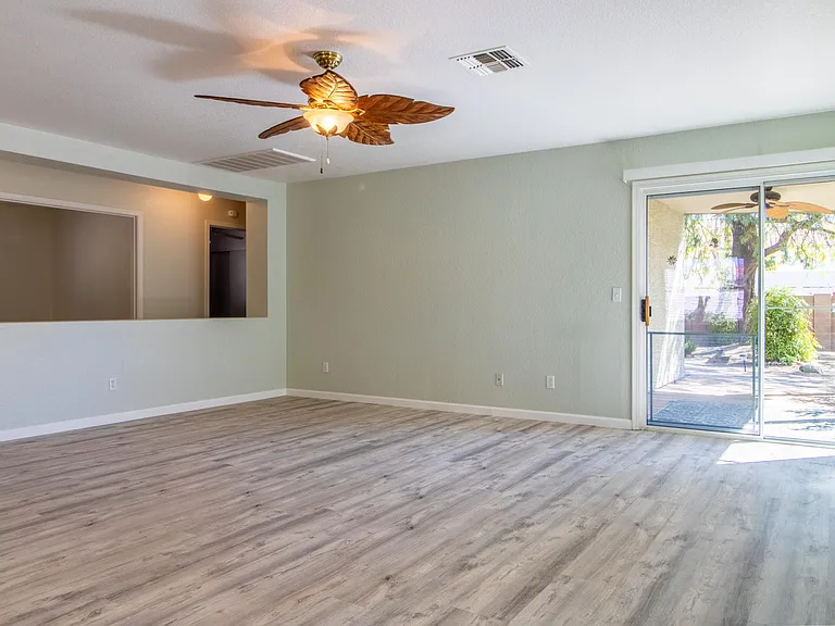 7753 W Oak Stream Rd — Photo 6