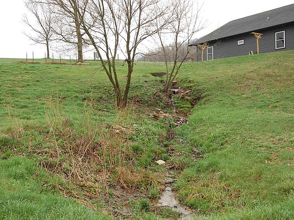 3rd image of 24800 Morris Valley Road