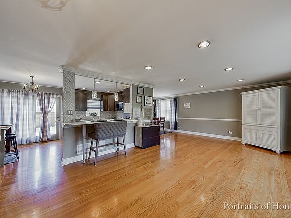 4th image of 14413 Lakewood Ln