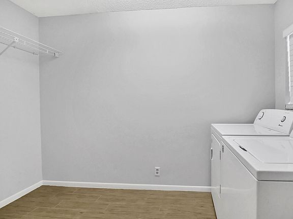 5th image of 15451 Pembridge Drive #225