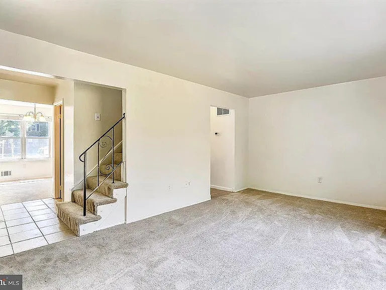 Berwyn Rd — Photo 12