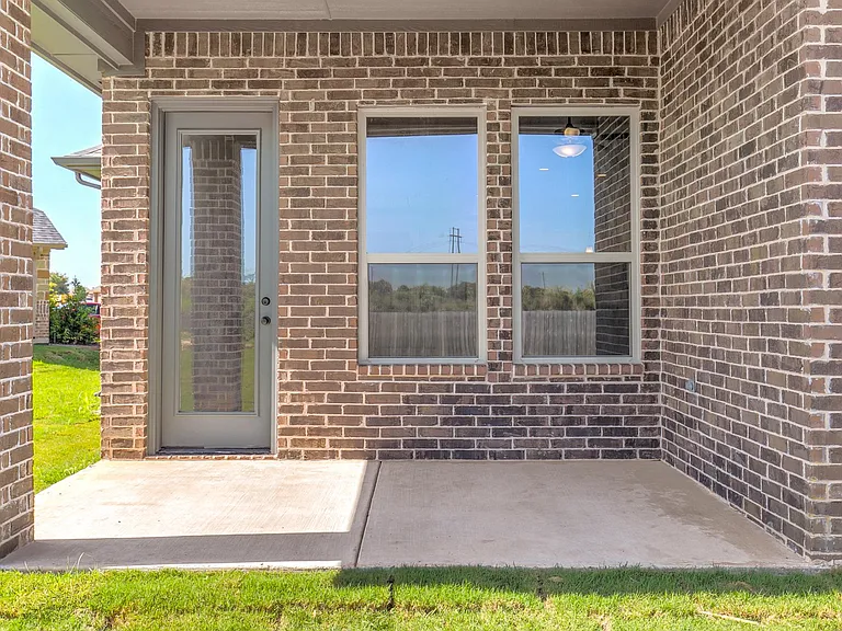 243 Jacinth Ln — Photo 24