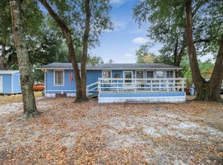 945 Black Oak Rd, Bonneau, SC 29431