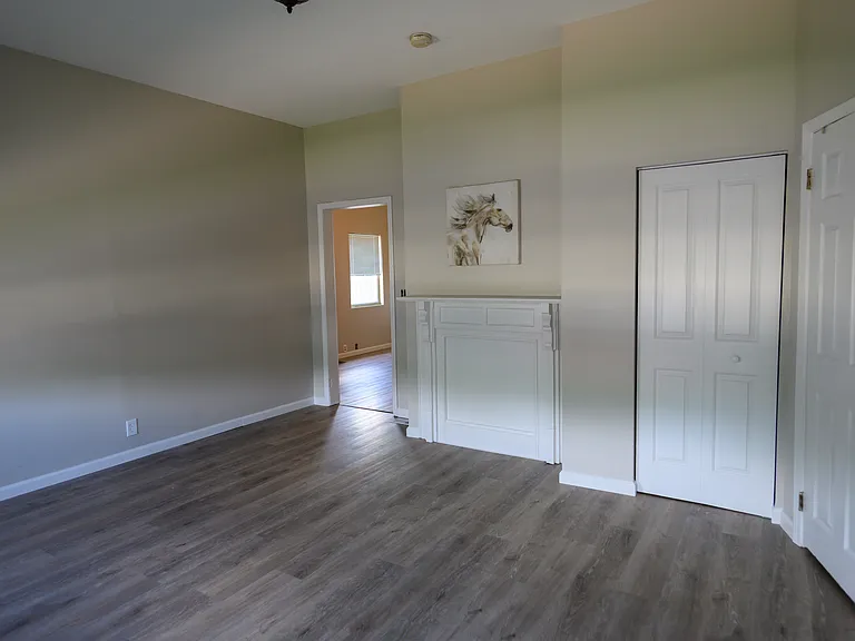 318 S B St — Photo 1