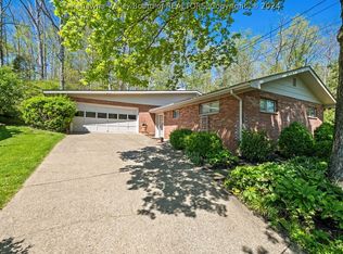 5000 Frederick Dr, Charleston, WV 25313
