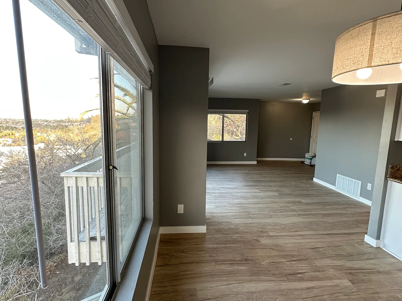 3 bed, 1224 sqft, $3,495 — Photo 4