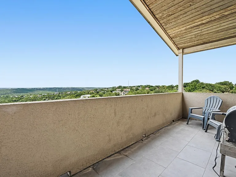 1142 Lost Creek Blvd #3 — Photo 34
