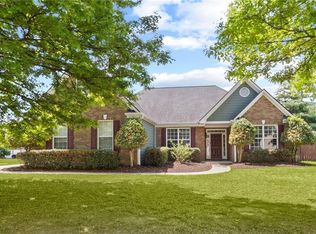 823 Wolfbane Trl, Dacula, GA 30019