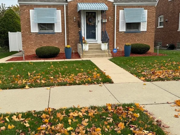 7305 S Troy St, Chicago, IL 60629