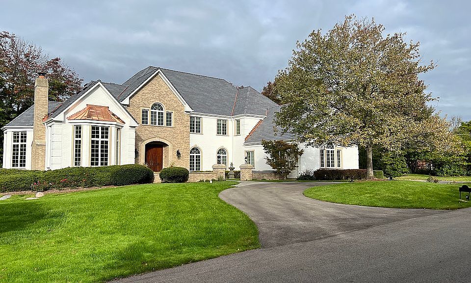 1st image of 2205 Bracken Ln