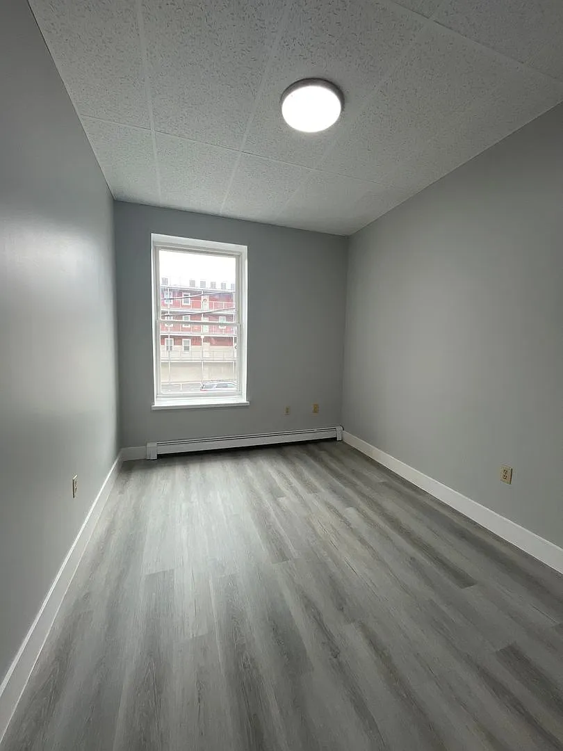 19-23 Belvidere Street — Photo 2